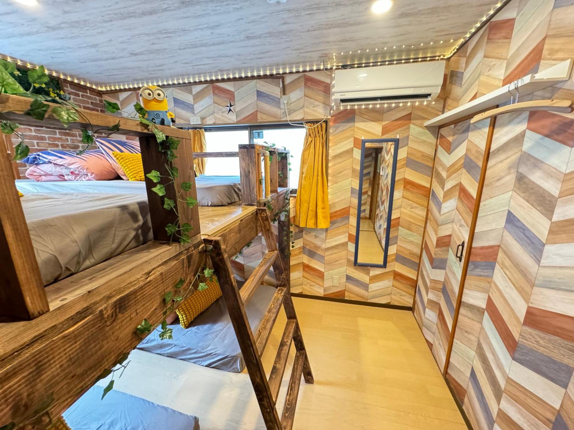 New Open Hotel Jungle Fun Fun J5 Coin Parking 500Yen For 24Hours Usj10 Minutes Osaka Exterior foto
